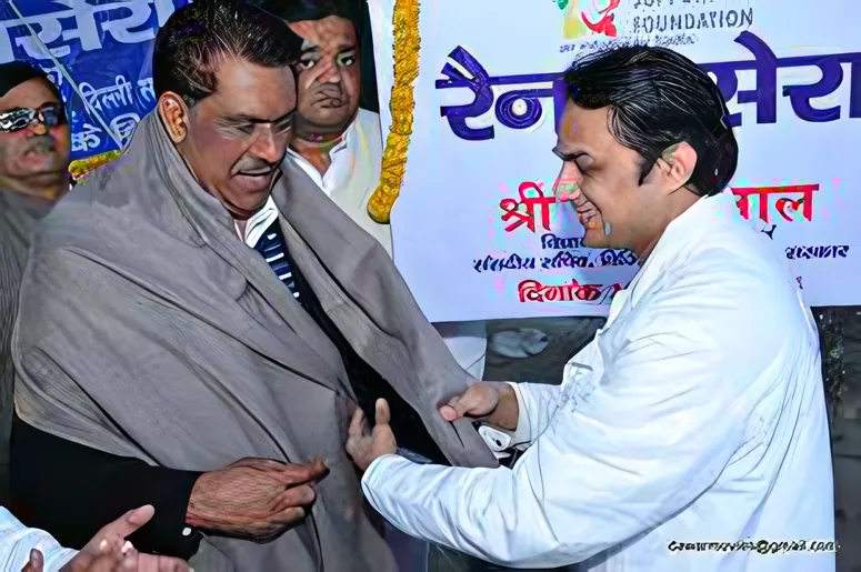 Rain basera night shelter, Delhi: blankets for residents