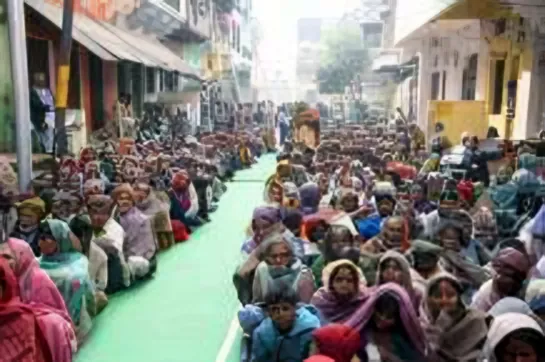 Blanket and clothes distribution camp, Mirzapur