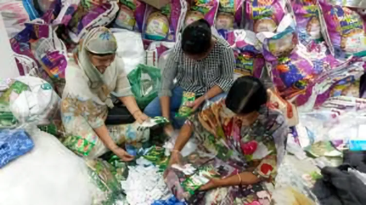 Nepal earthquake relief by Help & Support Foundation, 2015